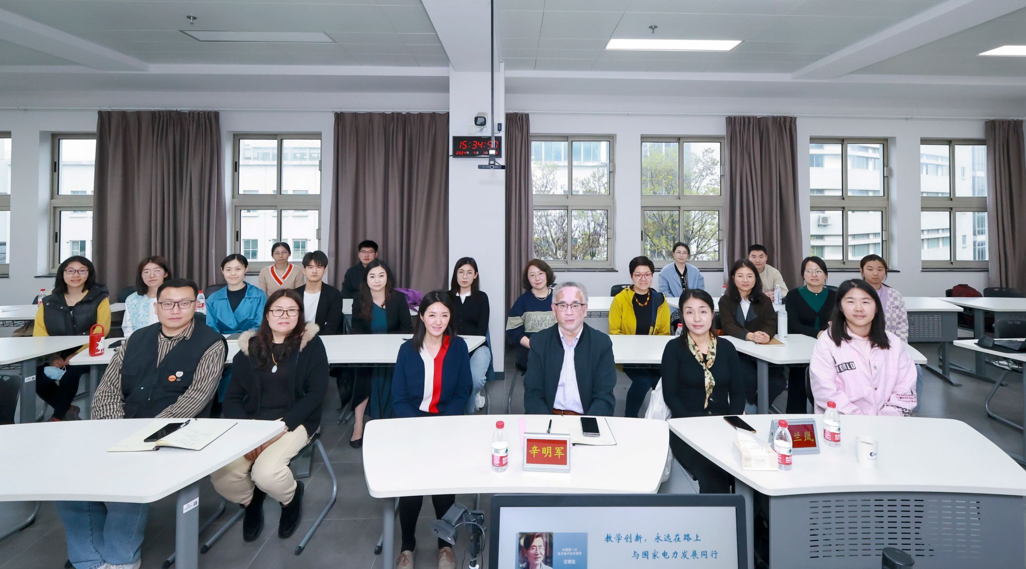 38b06664a2c84e1736ef85efbb1d8c9.jpg 38b06664a2c84e1736ef85efbb1d8c9.jpg